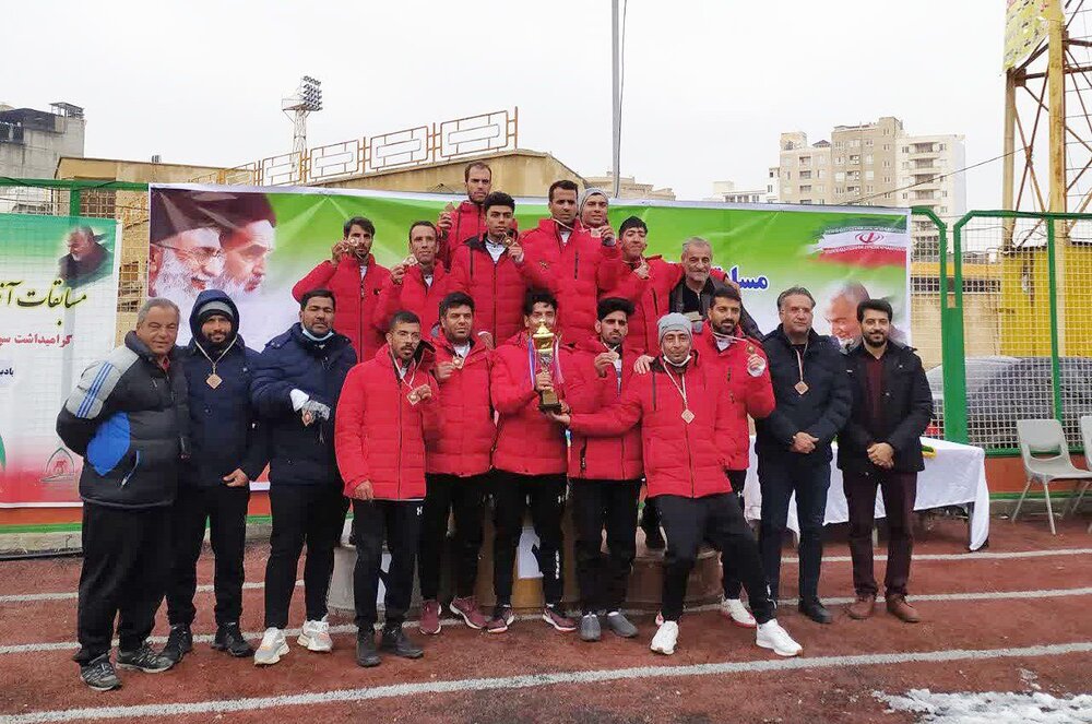 کرمانی ها بر سکوی سوم مسابقات فوتبال ۷ نفره معلولان کشور ایستادند 