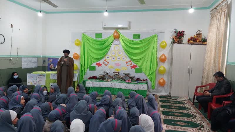 برپایی اجلاسیه نماز دبستان نرجس خاتون شهر لامِرد
