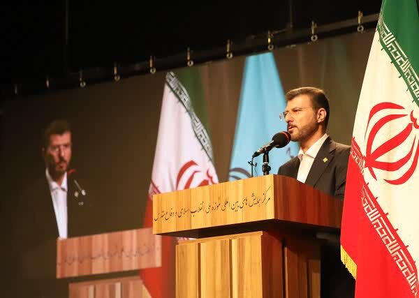 ۲۰ درصد شهدای جامعه کارگری کشور در استان تهران بودند