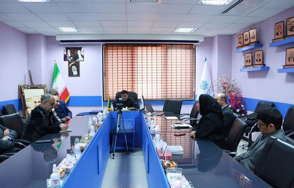 امضای تفاهم نامه دانشگاه علوم پزشکی کرمان و گروه اقتصادی "پویش نور پایدار"