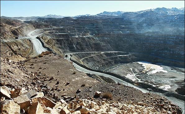 بررسی اولویت اکتشافات معدنی در استان کرمان