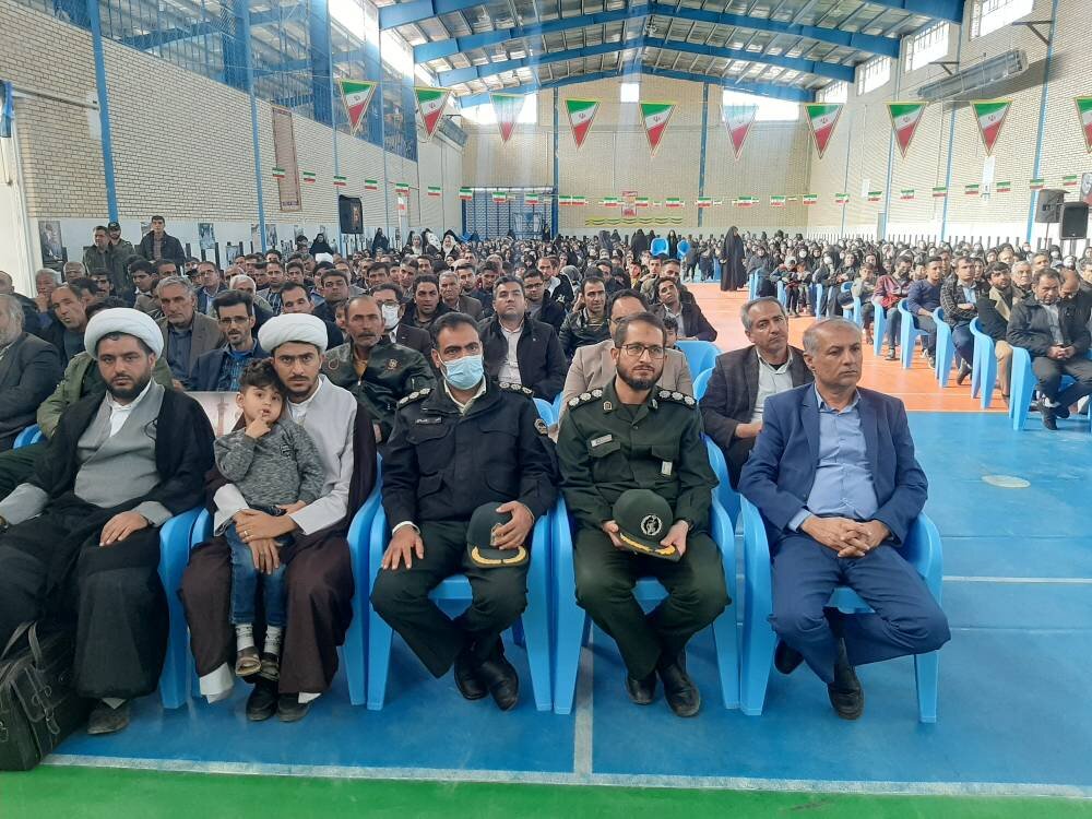 یادواره شهدا محفلی برای زنده نگه داشتن یاد شهدا و ارزش های اسلامی