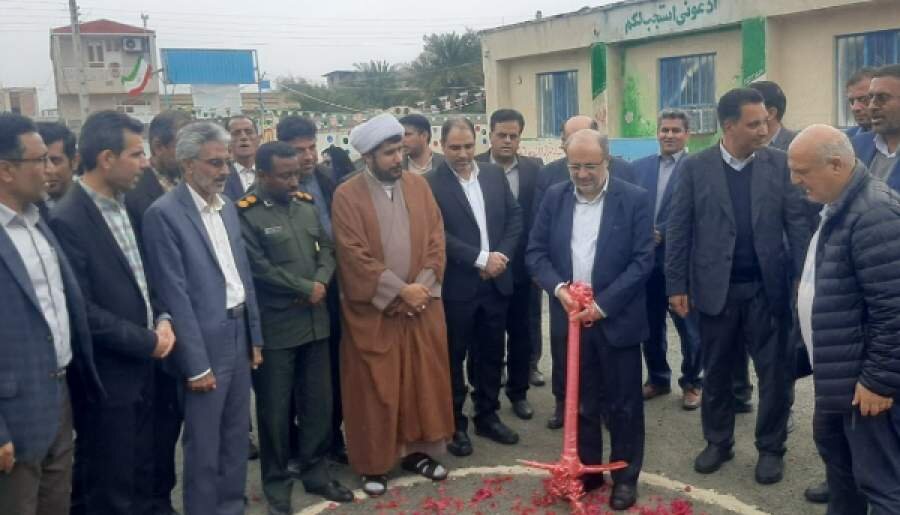 بازدید معاون وزیر صمت از کارخانه تیتانیوم کهنوج/ آغاز عملیات اجرایی مدرسه ۱۲ کلاسه مکتب الزهرا کهنوج