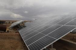 افتتاح سامانه پنل خورشیدی و چندین طرح بهداشتی درمانی و مخابراتی در یزدانشهر 