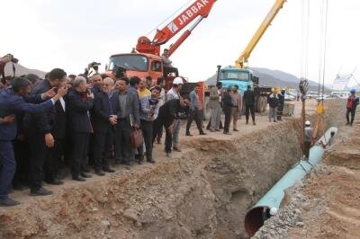 آغاز عملیات اجرایی بزرگترین طرح آبرسانی جنوب کرمان توسط وزیر نیرو
