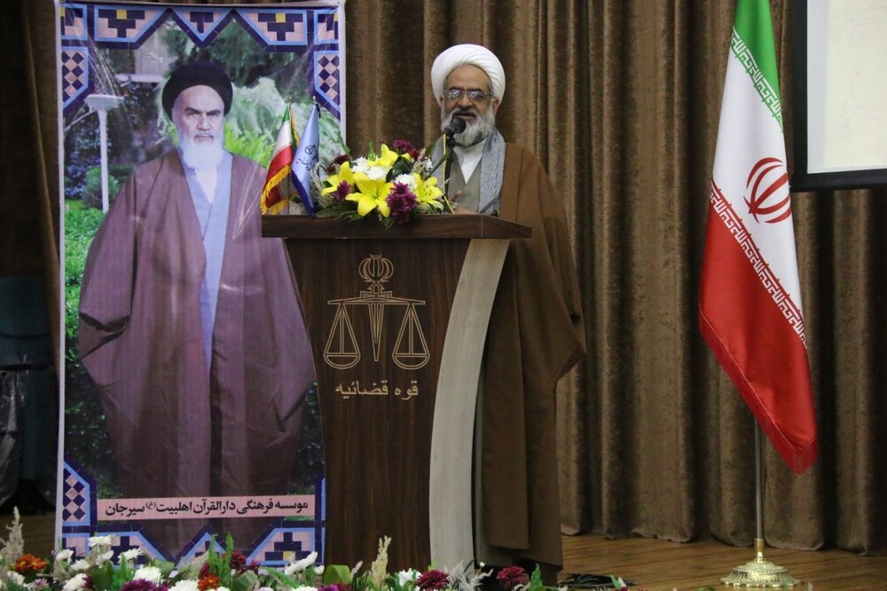 آئین تکریم و معارفه دادستان شهرستان سیرجان برگزار شد