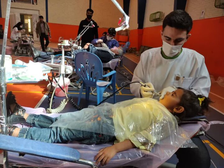 کمک نیم میلیاردی خیر لامردی برای درمان بیش از ۶۰۰ نفر توسط ۳۵ متخصص دندانپزشکی