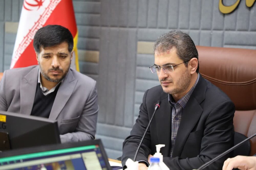  شرکت‌های پیمانکاری از تولیدات داخل استان خرید کنند/ میزان  درآمدهای استانی واقع بینانه محقق شود 