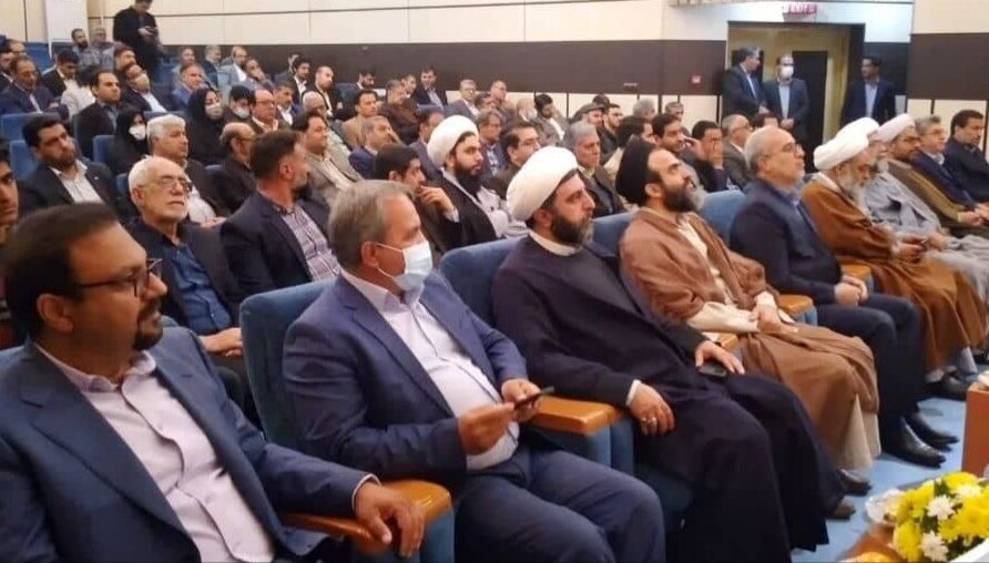 دفتر دومین جشنواره بین المللی شعر «سرو» در سیرجان بسته شد