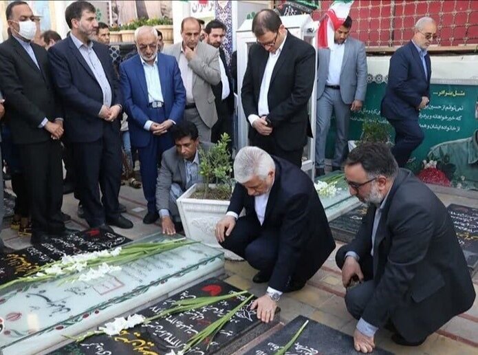 فوت معاون وزیر ورزش و جوانان در اثر سقوط بالگرد در شهرستان بافت