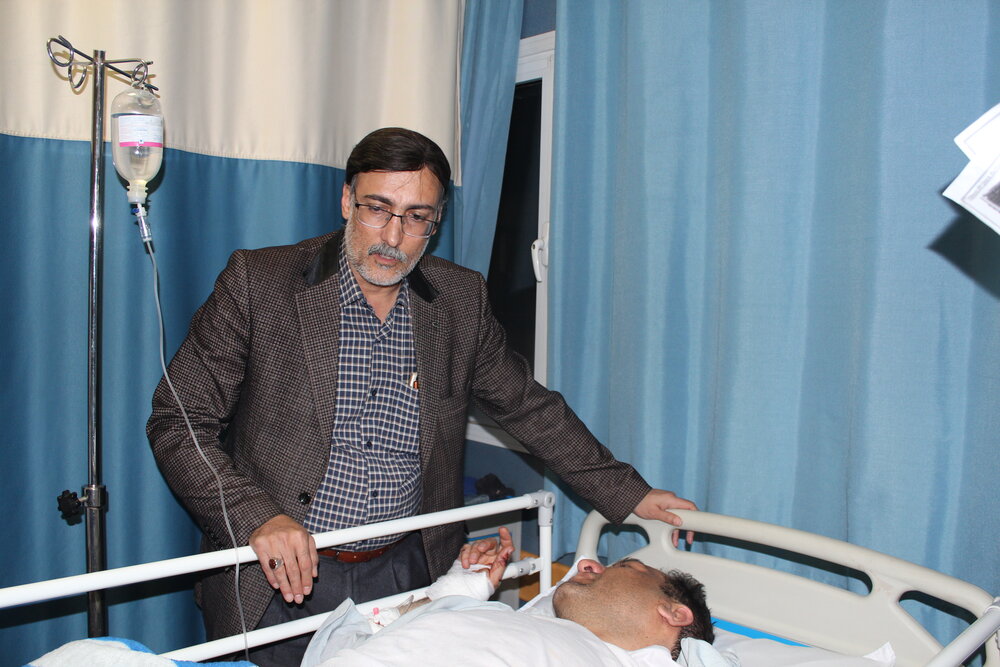 عیادت رئیس دانشگاه علوم پزشکی کرمان از وزیر ورزش و همراهان