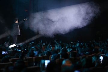 اجرای میثم ابراهیمی در سی و هشتمین جشنواره موسیقی فجر