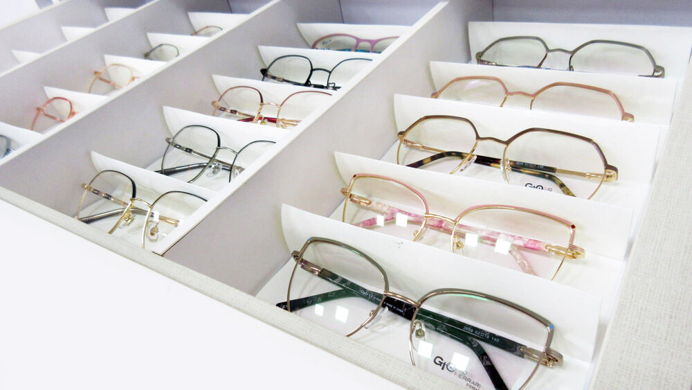 خرید عمده عینک طبی از بیناطب