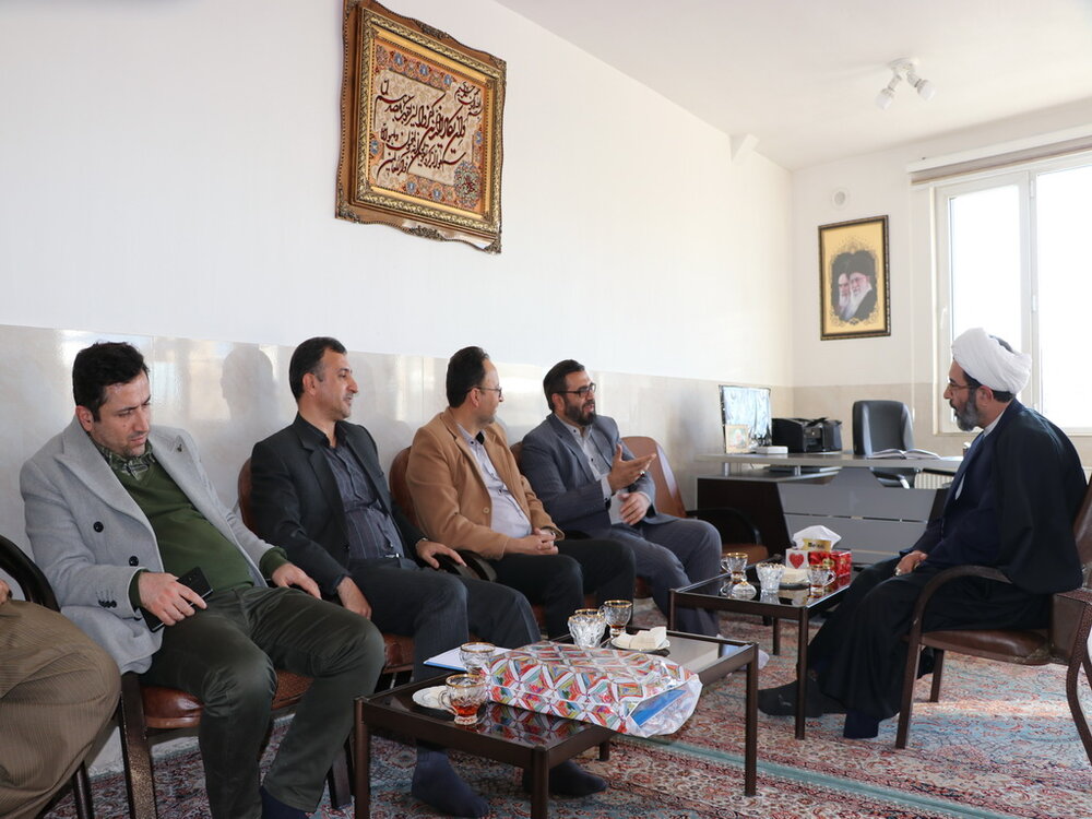 جهاد تبیین خمیرمایه برنامه های فرهنگی و هنری در کردستان بوده است 