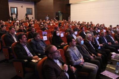 صنایع ملزم به تامین نیازهای خود از تولیدات داخلی هستند/ برگزاری اولین همایش تخصصی ارتباط واحدهای صنعتی در کرمان