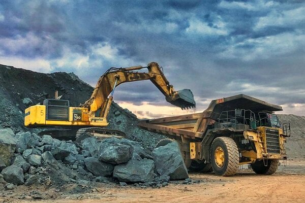 سهمیه سوخت ماشین آلات غیر فعال معادن عنبرآباد قطع خواهد شد