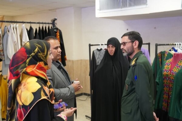 افتتاح نمایشگاه مد و لباس اسلامی و ایرانی در کرمان