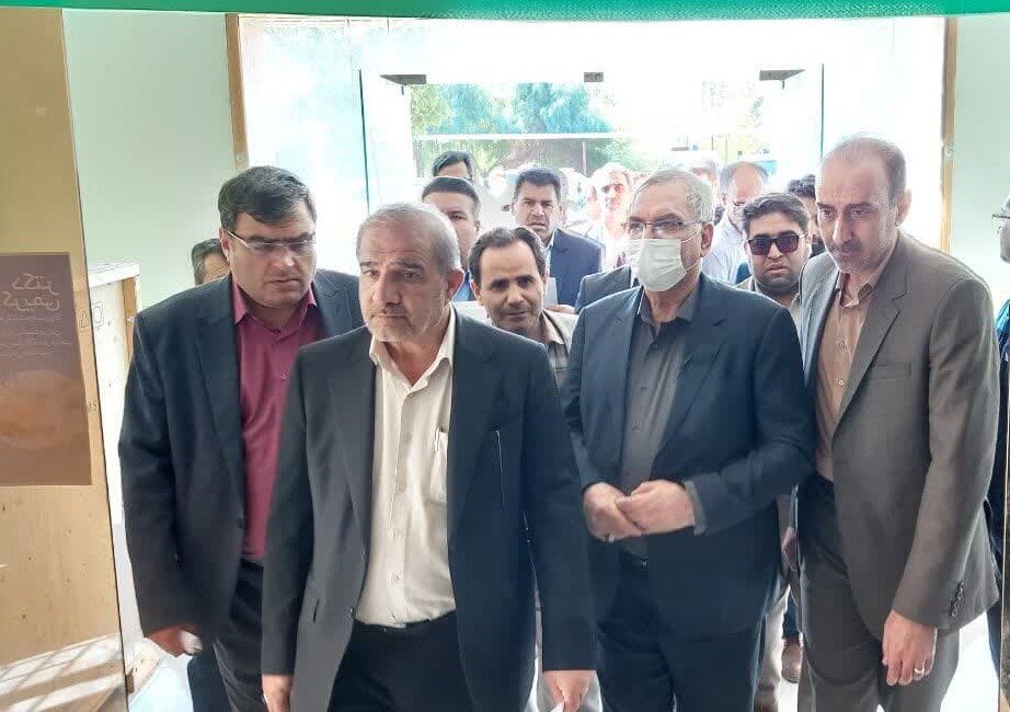 بازدید وزیر بهداشت از فرآیندهای خدمت رسانی در بیمارستان حضرت امام موسی کاظم(ع) زرین دشت