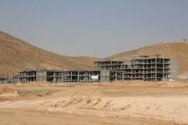 ساختمان‌های احداثی در اراضی تصرفی تحت مالکیت دولتی در زنجان واگذار می‌شوند