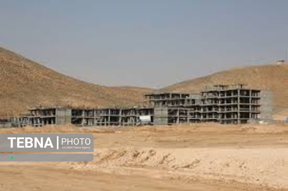 ساختمان‌های احداثی در اراضی تصرفی تحت مالکیت دولتی در زنجان واگذار می‌شوند