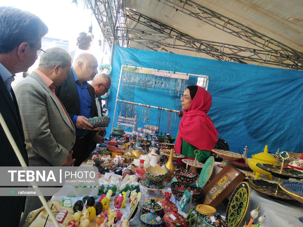 فعالیت ۱۵ نمایشگاه صنایع دستی در استان کرمان/آغاز به کار نمایشگاه صنایع دستی شهرستان سیرجان