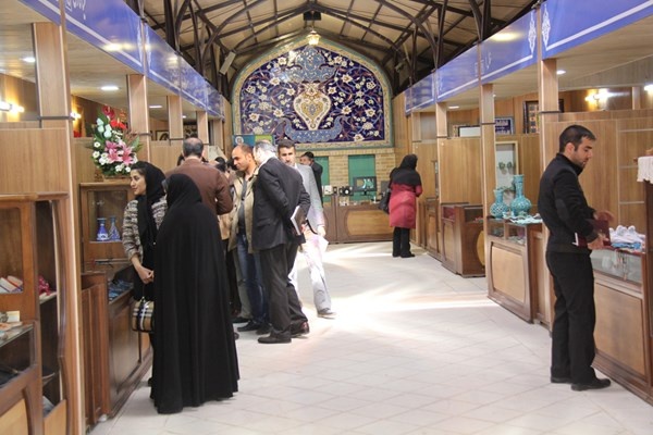 نمایشگاه های صنایع دستی زنجان در جذب گردشگر موفق بودند/ استقبال خوب مسافران از شهر جهانی ملیله