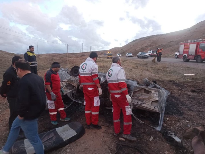 دو فقره تصادف در جاده های زنجان ۱۳ فوتی و مصدوم برجا گذاشت
