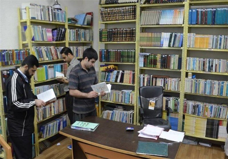 افزایش ۹۵ درصدی امانت کتاب در کتابخانه های عمومی کردستان  