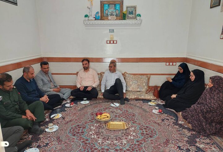 فرماندار گراش: عزت انقلاب اسلامی ایران به برکت خون شهداست