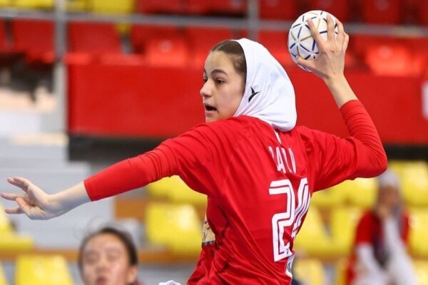 دعوت بانوی کردستانی به اردوی تیم ملی هندبال بانوان