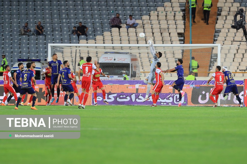 زمان محرومیت تماشاگران استقلال و پرسپولیس