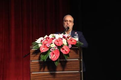 کارهای اداری نباید مانع روند تولید شوند