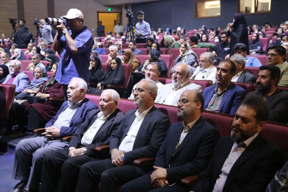 بیست و هشتمین جشنواره شعر رضوی در کرمان پایان یافت