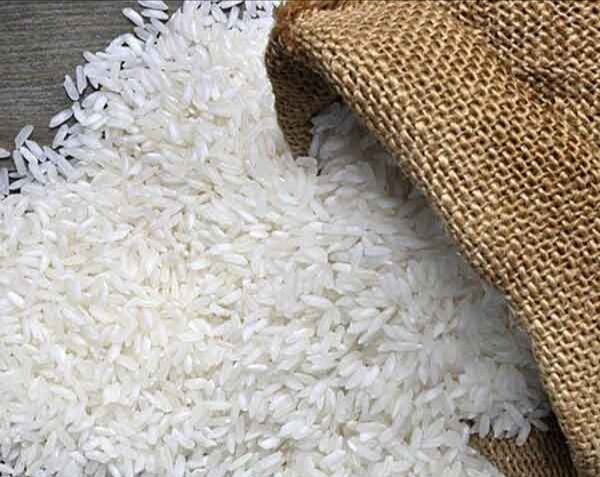 کشف ۲۰ تن برنج احتکار شده در عنبرآباد 