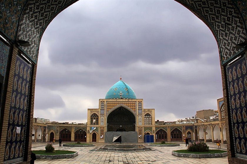 مسجد جامع از بزرگترین و زیباترین مسجد و  مدرسه جاذبه گردشگری استان زنجان