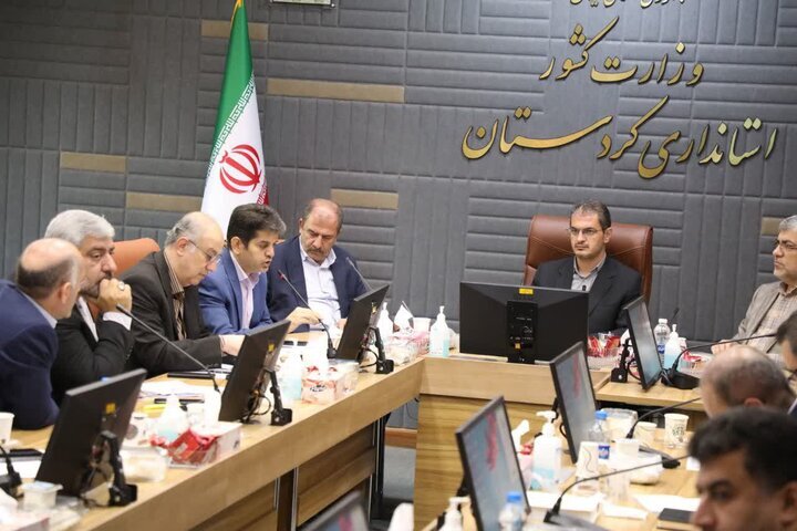 انتقاد استاندار از عملکرد بانک های کردستان در پرداخت تسهیلات اقتصادی