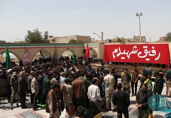 سنگ تمام رفسنجانی ها در تشییع شهید مدافع حرم