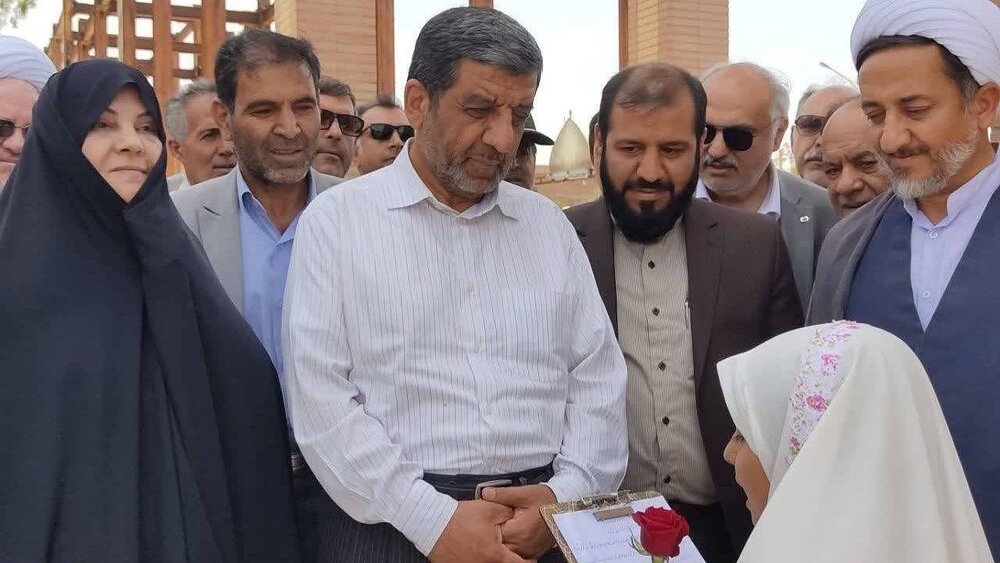 افتتاح فاز اول مجموعه گردشگری بهشت پنجم زرند با حضور وزیر میراث فرهنگی