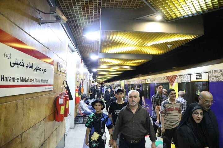 مترو بیش از ۲۳۰ هزار مسافر را در سالروز ارتحال حضرت امام(ره) جابجا کرد