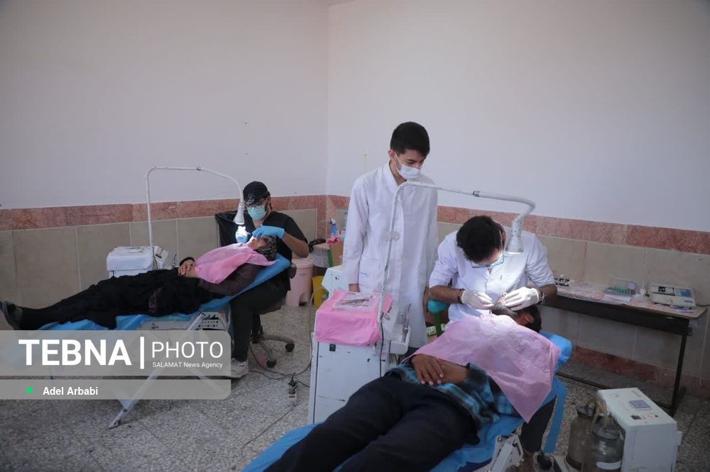 با همت گروه جهادی منتظران ظهور:خدمت درمانی و دندانپزشکی برای مرزنشینان بخش درح شهرستان سربیشه