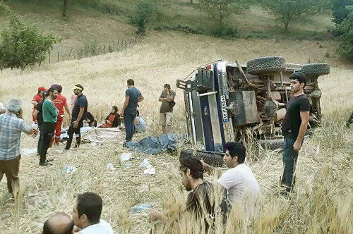 لزوم جلوگیری از فعالیت تورهای غیرمجاز گردشگری با تعامل دستگاه‌های نظارتی در کردستان