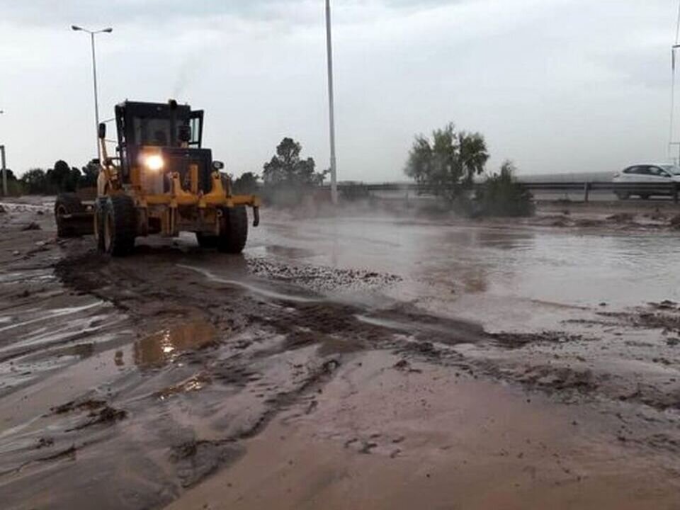 خسارات سیلاب در کوهبنان: از خسارت به ۱۸۰ هکتار باغ پسته تا بیکاری ۱۰۰۰ کارگر معدن