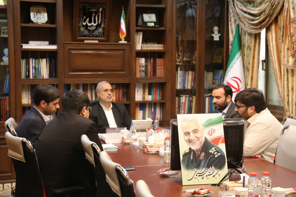 برگزاری اولین جشنواره بین المللی شعر مقاومت در کرمان