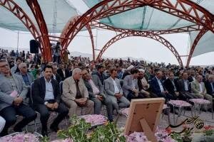 شمیم گل های محمدی بر مزار سردار دلها / آغاز پانزدهمین جشنواره گل محمدی بردسیر کرمان