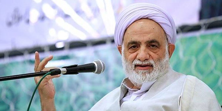 تجلیل از  ۴۴ سال مجاهدت حجت‌الاسلام قرائتی 