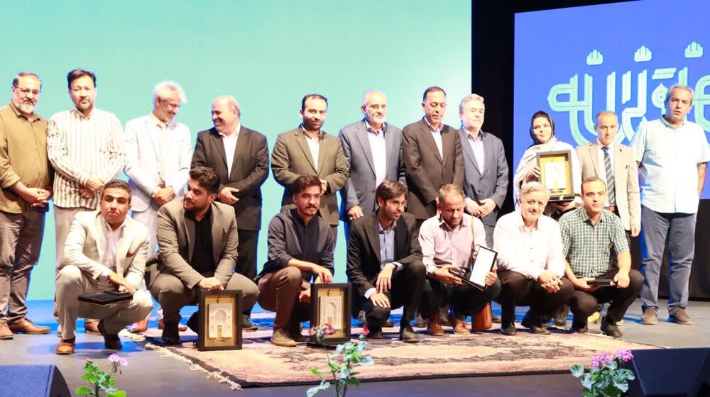 آیین اختتامیه «جشنواره جهانی شعر مقاومت کرمان» برگزار شد