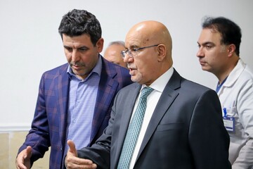 بازدید وزیر بهداشت عراق از مجتمع بیمارستانی امام خمینی (ره) - عکاس جعفر صداقت