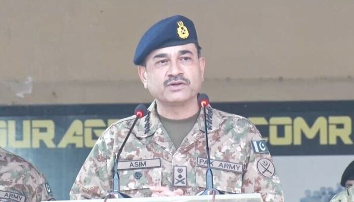 فرمانده ارتش پاکستان به ایران سفر کرده است