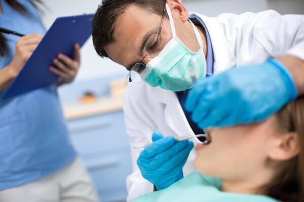 بیماری لثه خطر آسیب مغزی را افزایش میدهد بیماری لثه خطر آسیب مغزی را افزایش میدهد