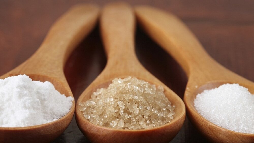 مصرف روغن، نمک و شکر را تا می‌توانید کمتر کنید